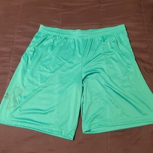 MENS SIZE XXL UNDER ARMOUR SHORTS.